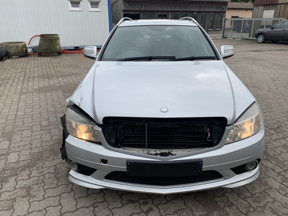 Mercedes-Benz C-Klasse W204 220 CDI Bild 2